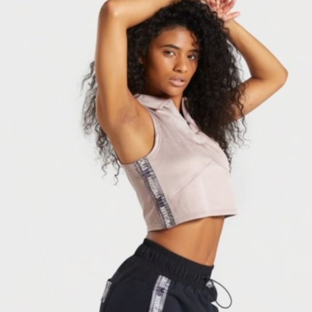 New With Tags Gymshark zip up crop top  Taupe Small